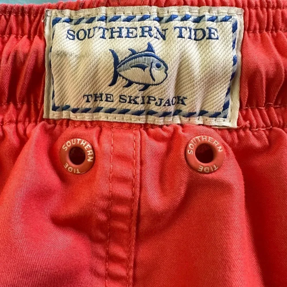 Southern Tide good size